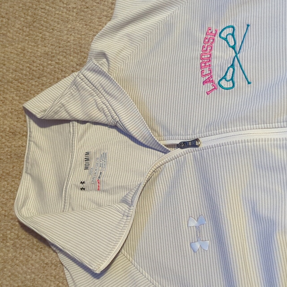 Women's Under armour lacrosse quarter zip size medium